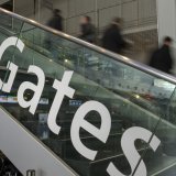 Si Bâle-Mulhouse a battu son record quotidien de passagers vendredi dernier, l'aéroport de Genève attend lui son pic de voyageurs estival les deux prochains dimanches et le 1er Août. KEYSTONE/GEORGIOS KEFALAS